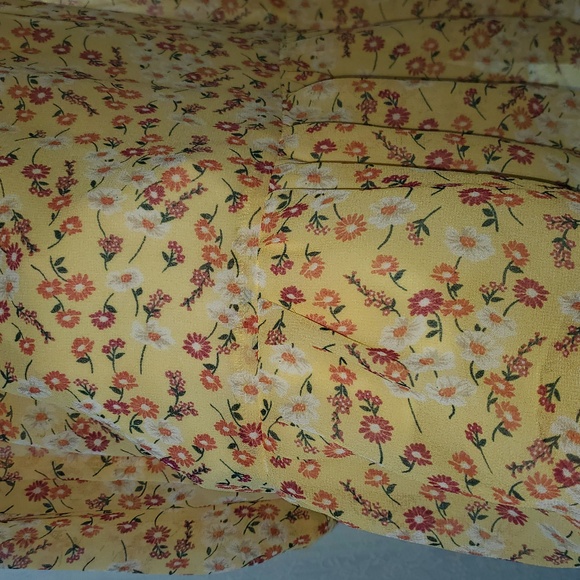 Floral Yellow Dress - Picture 3 of 4